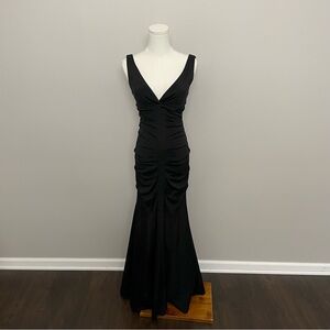 Vintage Caché Dress Maxi Mermaid Bodycon Plunge Neck Ruched Tulle Lined Black